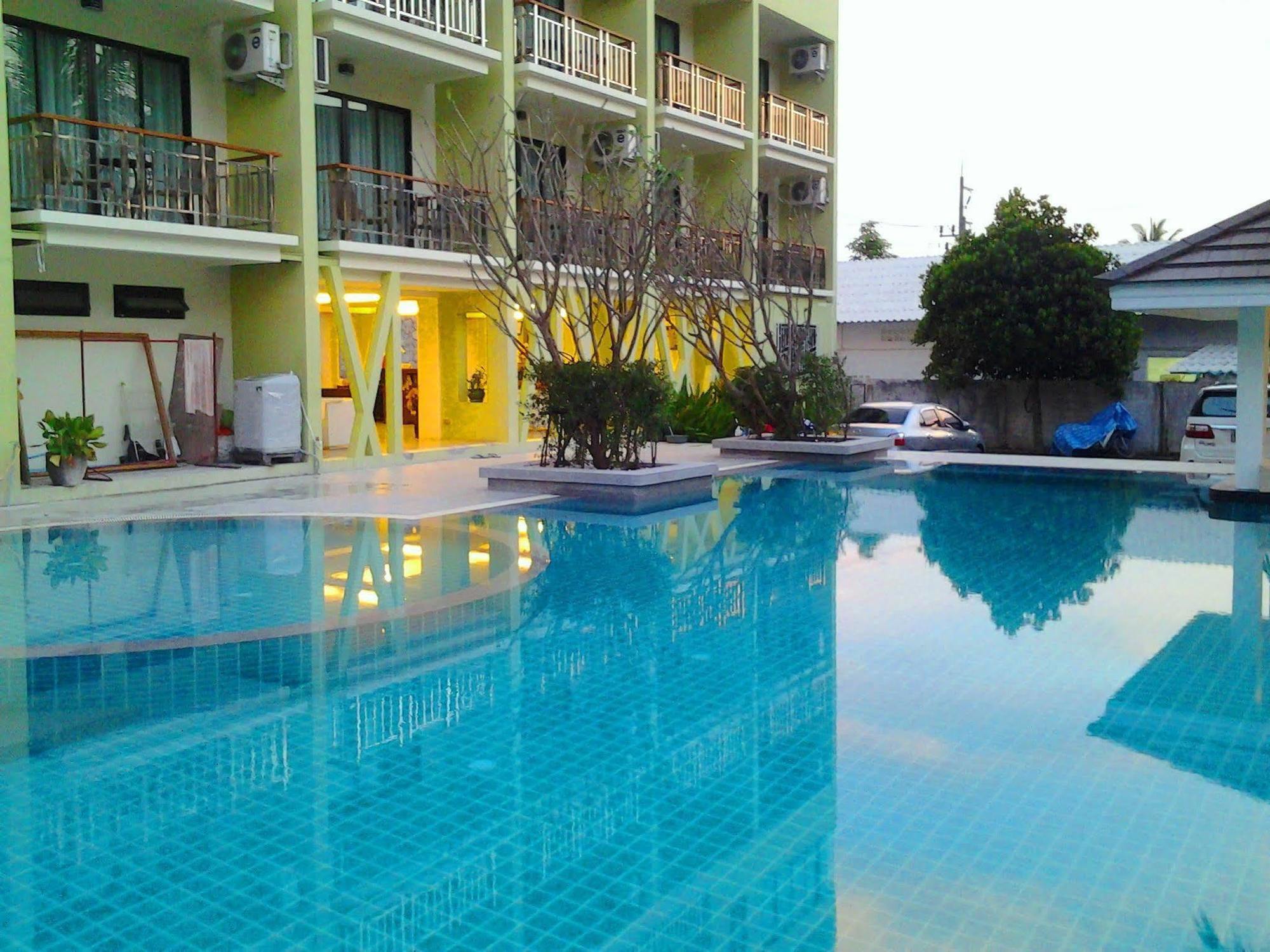 Kalim Beach Place Patong ภายนอก รูปภาพ